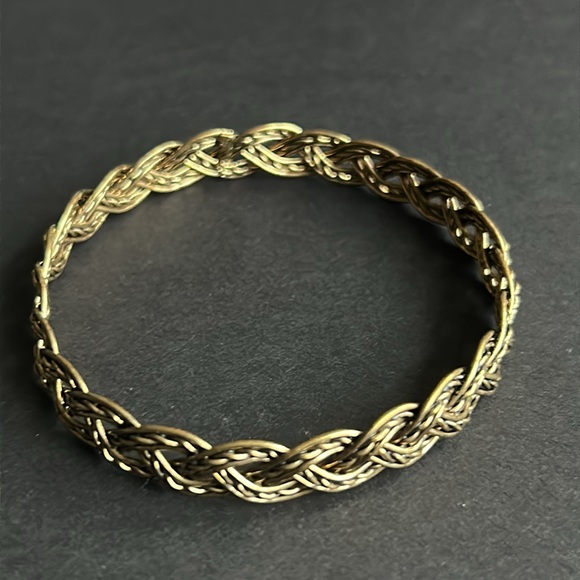 Women’s vintage dainty gold tone wire braided‎ bangle bracalet one size - Picture 4 of 6
